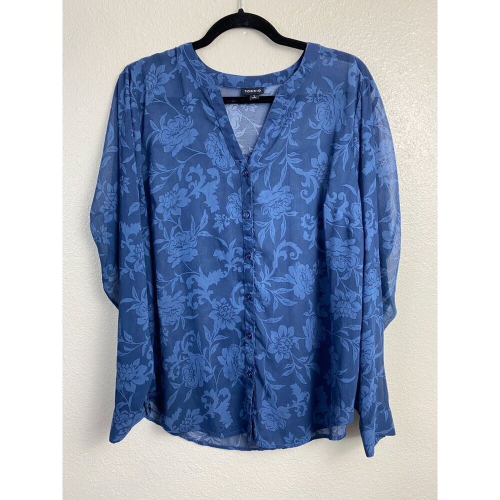 Torrid  Floral Blue Sheer Top Plus Size 1X  Long Sleeve Lightweight  Button Boho